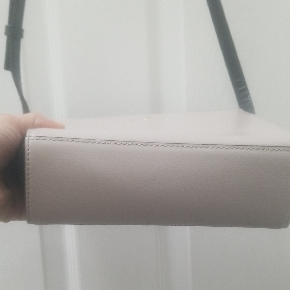 NWOT Kate Spade Black and Gray Crossbody - Picture 8 of 9